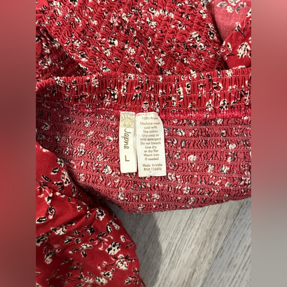 Red Top - Picture 3 of 3